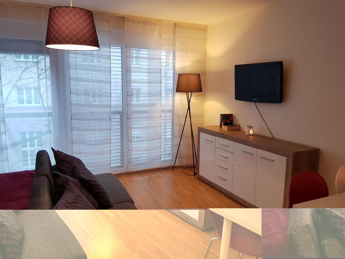 Bullsliving Kaisermuehlen Apartment Erni Next To Uno City Wenen Buitenkant foto
